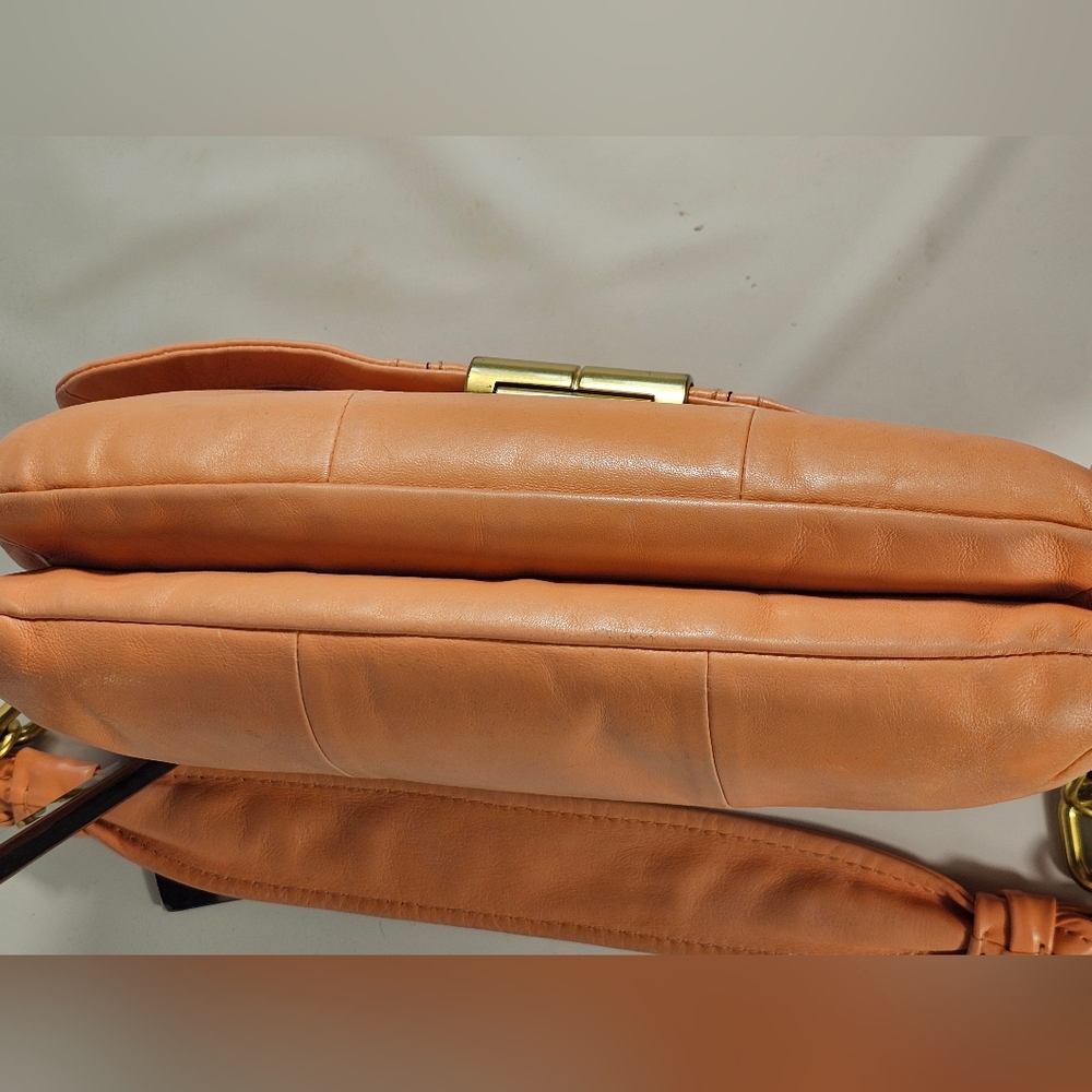 Vtg COACH Peach Leather Shoulder Bag (14755) RARE - Picture 9 of 14